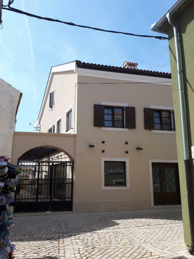 Apartments Mihael Nin Kültér fotó